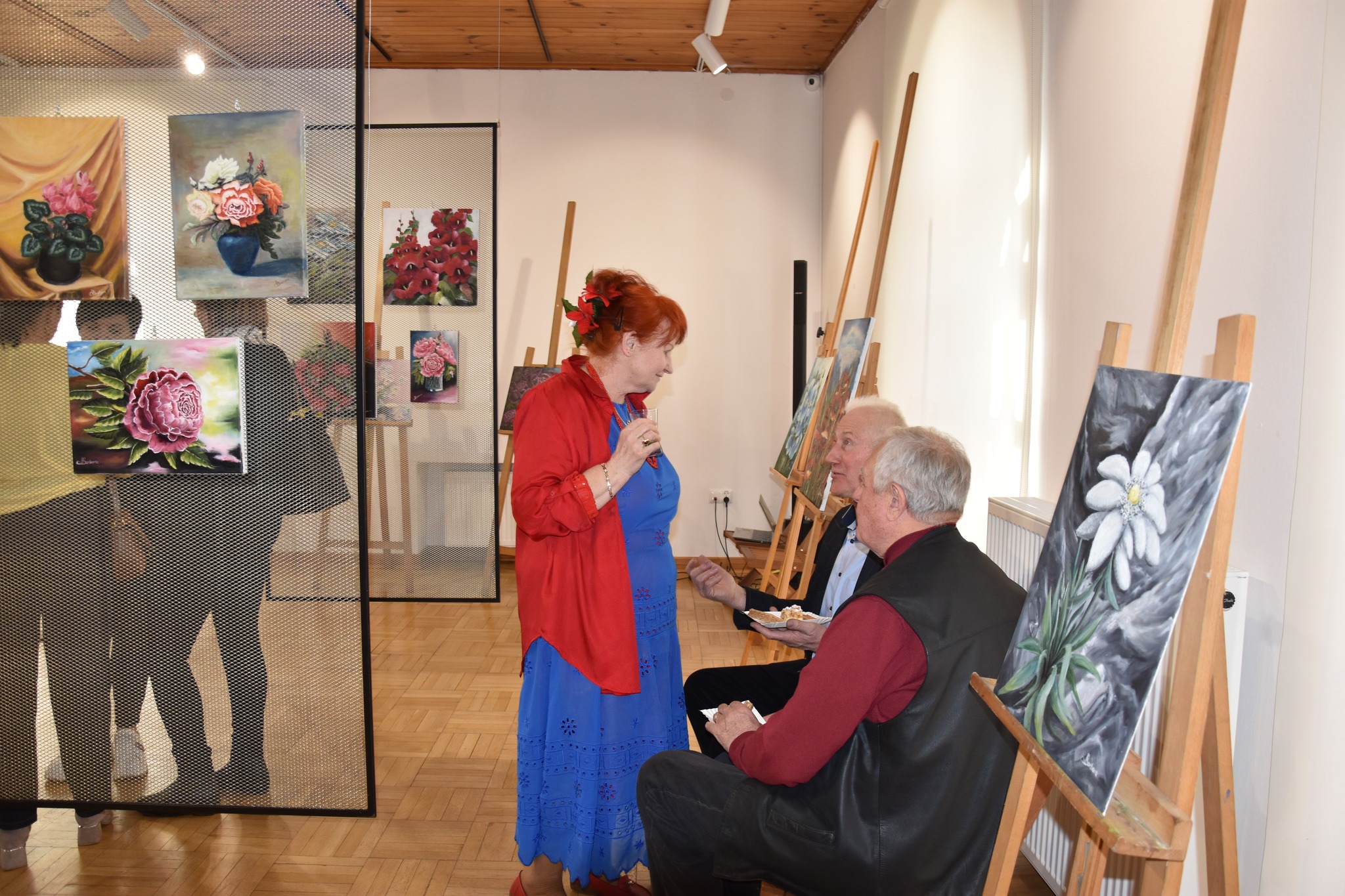 Malwy, róże, fiołki... - Wernisaż wystawy Barbary Harasim